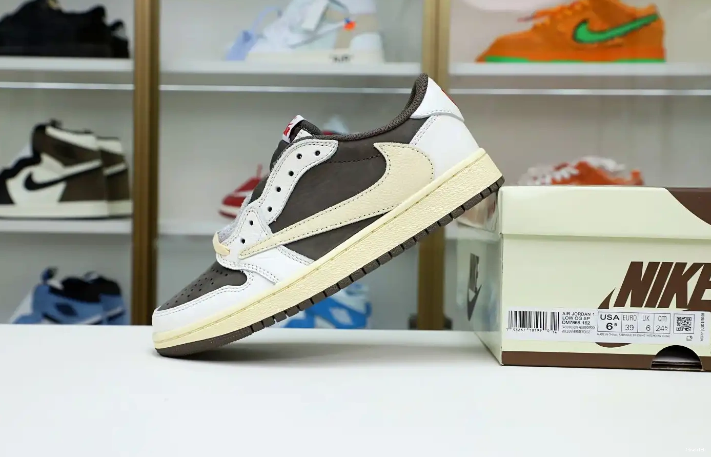 MOCHA X SCOTT 1 JORDAN TRAVIS OG AIR REVERSE LOW 0619